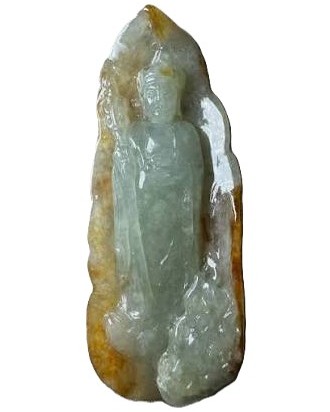 算命並沒有年齡的限制，基本上，人愈早算命愈好，因為能即時掌握命運趨勢，對人生過程的發展會處於更有利局面，且能「趨吉避凶」。想要算命時，最好尋找有固定營業的命理場所、有對外公布的算命收費標準，以及命理師亦有相關證照或證書已公開呈現、能被外界檢視；以上條件如都具備，則對自己較有保障且能安心算命。另外，除非是使用「手相」或「摸骨」的算命方式，原則上，命理師與客戶之間，在進行命理諮詢服務時，雙方的身體以不碰觸、不接觸為宜，以避免彼此有糾紛或誤會的情事發生。